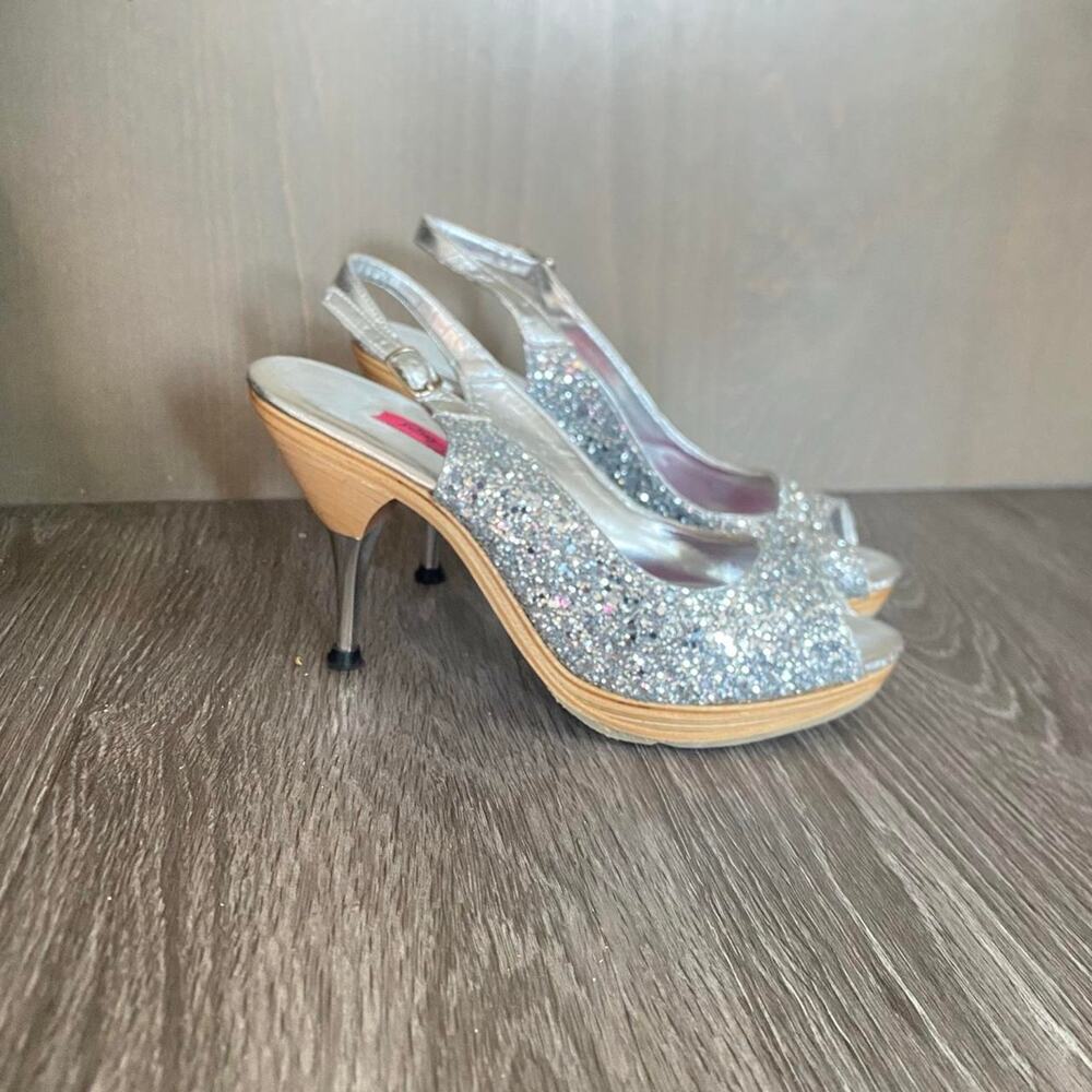 Betsey johnson shimmery silver sparkly heels